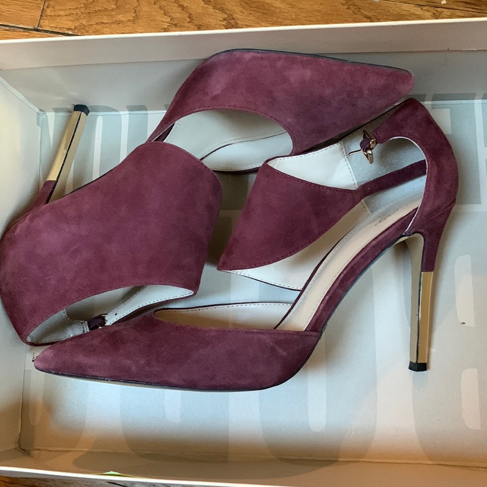 Leather upper sued Victoria secret hells